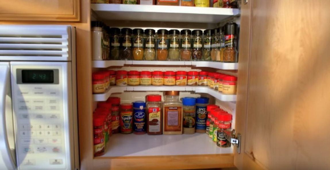 The Spicy Shelf Turns Your Messy Spice into an Organized Dream!