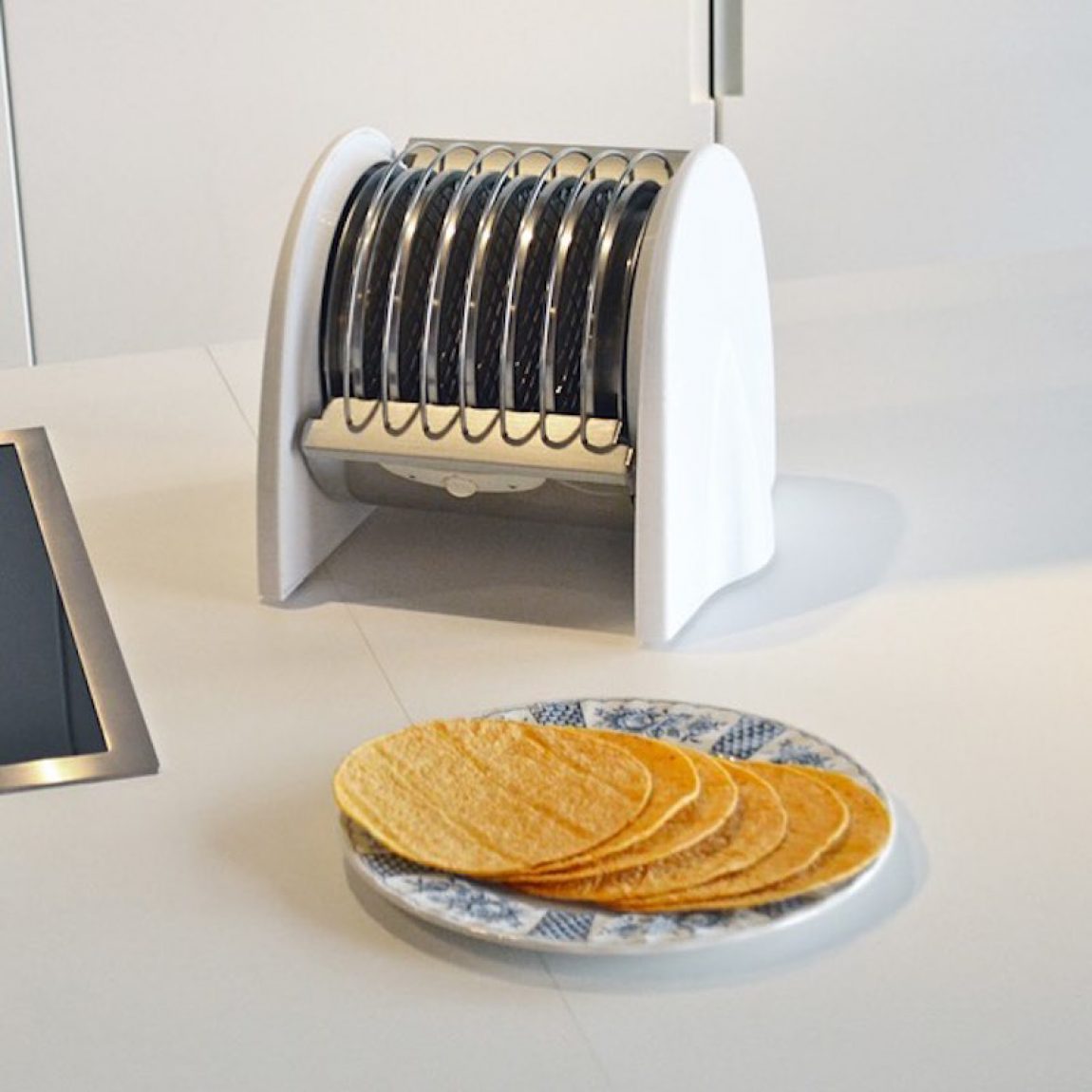 The Nuni Toaster Is a Toaster for Your Tortillas to Give You Perfect