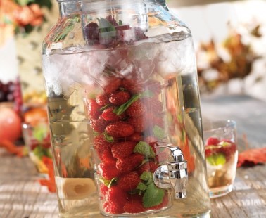 Enjoy Natural Fruit-Infused Beverages With The Infusion Pitcher