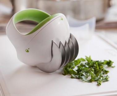 Roll Your Herbs to Shreds with This Handy Mincing Tool
