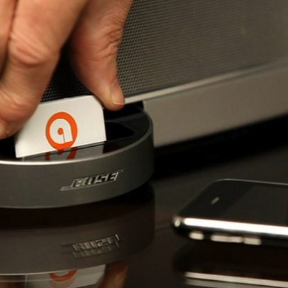 auris – A 30-pin Bluetooth Dongle For Your Speaker Dock