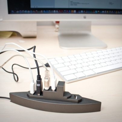 Load Your USB Devices On The Battleship USB Hub