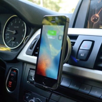 Charge Your Phone Without Any Cables with This Wireless Car Dock