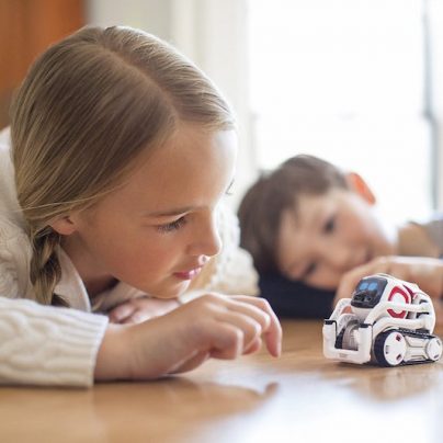 Meet Cozmo, The Tiny Real-Life Robot Accomplice For Your Child