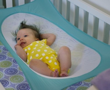 Crescent Womb Is Quite Possibly The Future Of Baby Cribs