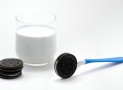 The Dipr – The Ultimate Cookie Dunking Spoon
