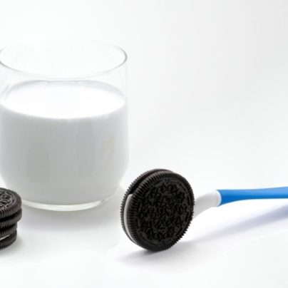 The Dipr – The Ultimate Cookie Dunking Spoon