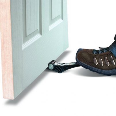 The Trend Door Lifter Makes Hanging Doors Easy and Pain-Free