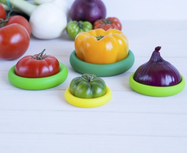 Seal In Your Food’s Freshness With These Colorful Food Huggers