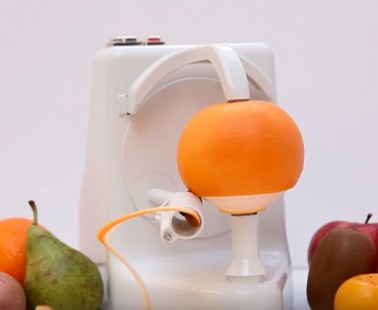 This Automatic Fruit Peeling Machine Will Make Peeling Fruit An Easy Task