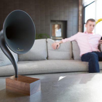 Gramovox – Stream Nostalgia With The World’s First Bluetooth Gramophone