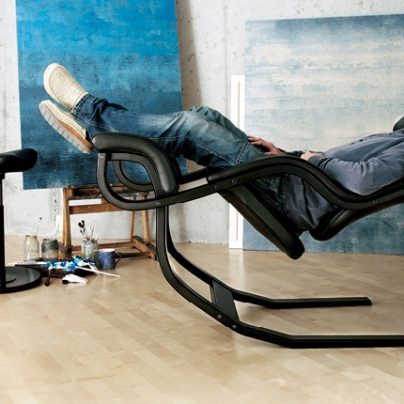 Gravity Balans – The Zero Gravity Recliner Chair by Varier
