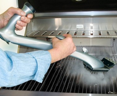 Grill Daddy Pro – A Steam Cleaning Grill Brush