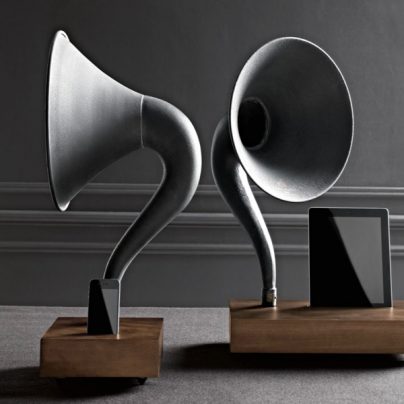 The iPhone / iPad Gramophone