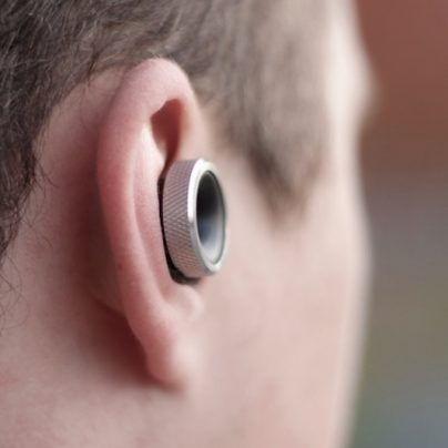 The Knops Is The World’s First Adjustable Analogue Hearing Solution – A Volume Button For Your Ears