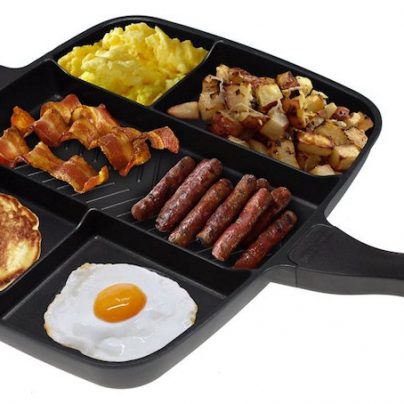 The Master Pan Is a Divided Skillet That Combines 5 Pans into 1