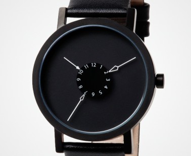 Nadir – A Unique Watch With Hands Pointing Inwards