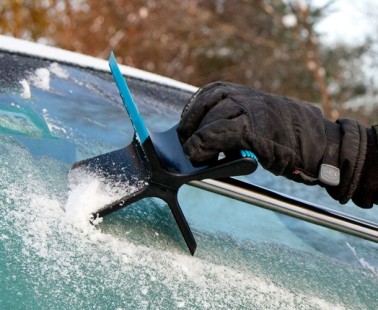 Thor Double-Bladed Ice Scraper by Quirky