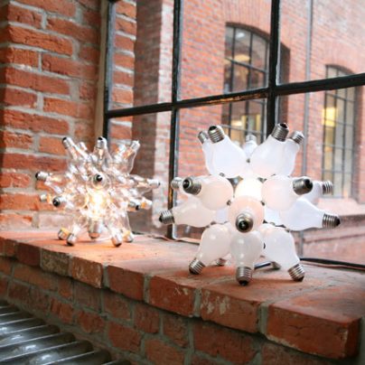 A DIY Lamp Made of Bulbs